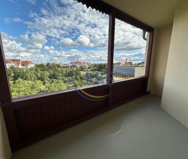 Große Dachgeschosswohnung mit Balkon und Blick ins Grüne ab 15.11.2024 - Photo 2