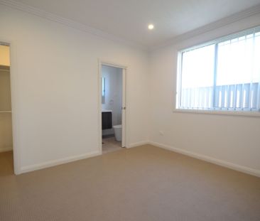 Freestanding Villa!!! - Photo 1