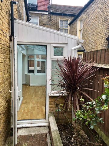 3 Bed Terraced House, Homerton High St, E9 - Photo 4