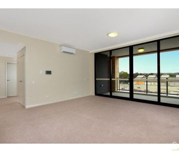 Luxury 2 Bedroom Apartment&period; - Photo 3