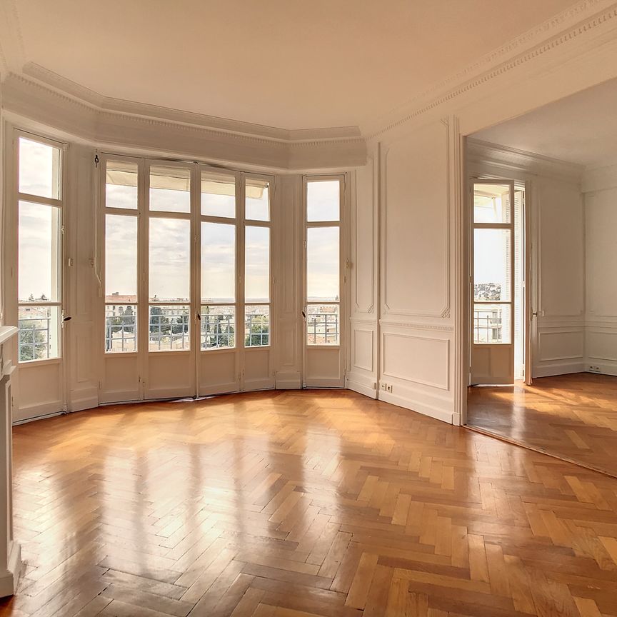 Location Appartement 3 pièces 140m² NICE 06000 - Photo 1