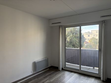 Location Appartement 1 pièce 19m² BORDEAUX 33000 - Photo 2