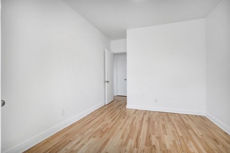 5173 Av. Bourret Montréal (Côte-des-Neiges, QC H3W - Photo 4
