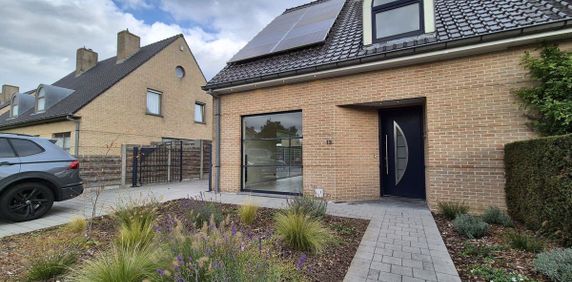 Huis te huur in Knesselare voor € 1.250 met 3 slaapkamers - foto 2