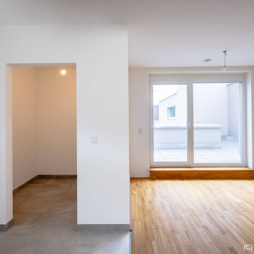 Dachgeschosswohnung mit Weitblick - Photo 1