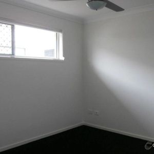 8B Kestrel Street, Dakabin QLD 4503 - Duplex For Rent - $520 | Domain - Photo 2