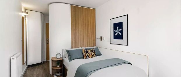 Gold Ensuite - Photo 1