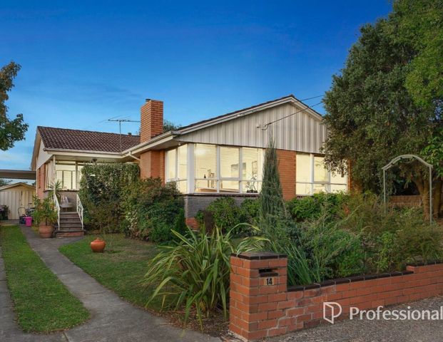 Charming 3-Bedroom Family Home for Rent - Photo 1