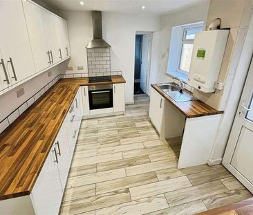 Brynhyfryd Terrace, Ferndale, CF43 - Photo 1