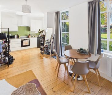 Churchfield Road, Chalfont St. Peter, Gerrards Cross,SL9 - Photo 2