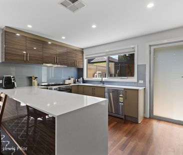 Executive Furnished Modern Living Between the City and the Sea - Photo 3