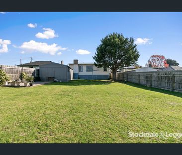 3 Bedroom Family Home - Break Lease Available now! - Photo 5