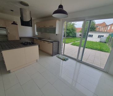 Location Maison 4 pièces 126m² FLERS EN ESCREBIEUX 59128 - Photo 3