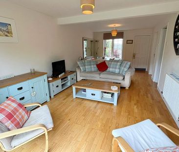 3 bedroom semi-detached house to rent - Photo 2