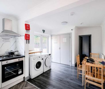 Studio to rent - Photo 6