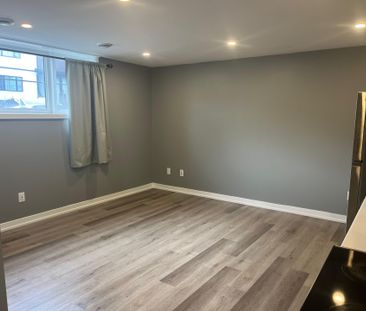 For Lease - 4263 Fourth Avenue Unit# 812, Niagara Falls, Ontario - Photo 1