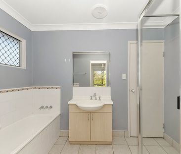 23 Daytona Drive, Kirwan - Photo 5