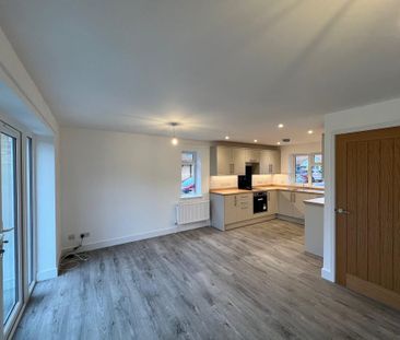 2 bedroom detached bungalow to rent - Photo 4