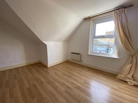 1 bedroom flat to rent - Photo 2