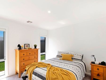 10 Angus Place, Bungendore - Photo 4