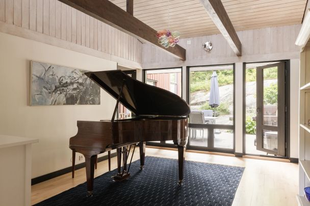 Källviksvägen, Västra Frölunda - Photo 1