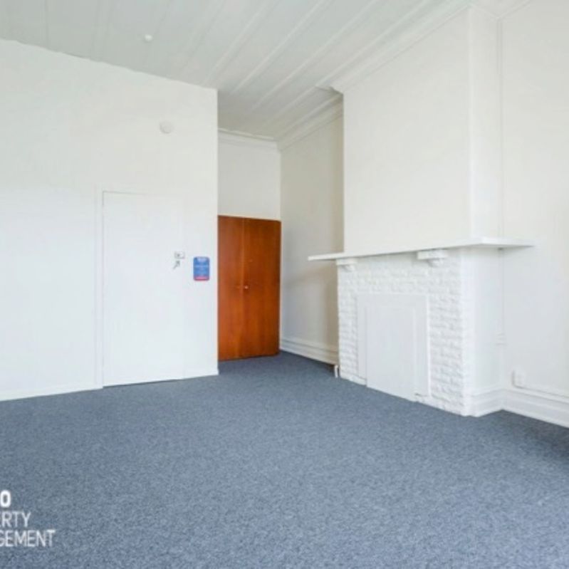 Sunny Bright Rooms *Two Weeks Rent Free - Photo 1