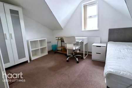 4 bedroom house share to rent - Photo 2