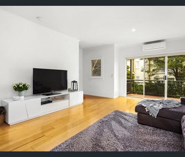 13 Cavalry Circuit, Maribyrnong VIC 3032 - Photo 4
