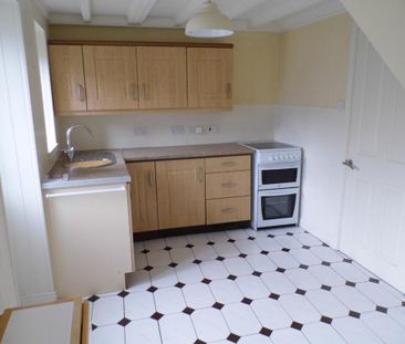 2 bedroom terraced house to rent - Photo 1