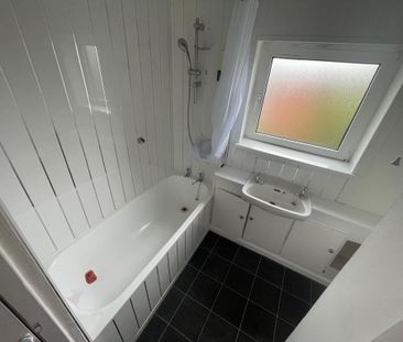 2 bedroom semi-detached house to rent - Photo 6