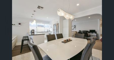 Modern 3 bedroom spacious family home - Photo 4