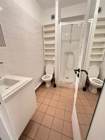 Location Appartement 1 pièce Meublé 24m² NANTES 44000 - Photo 3