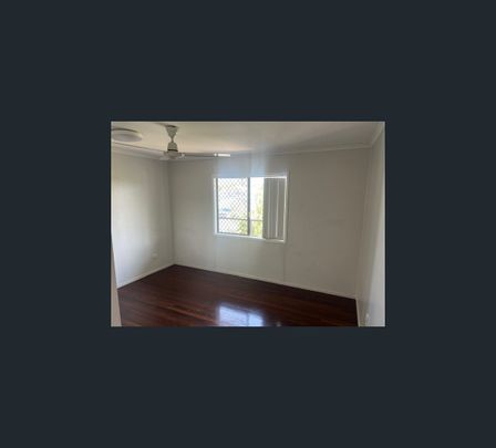1/111 Rodboro Street, Berserker, Qld 4701 - Photo 1