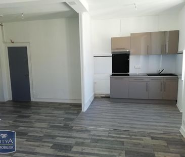 Location Appartement 2 pièces 42m² PERIGUEUX 24000 - Photo 2