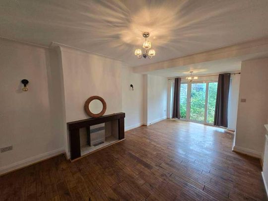 Manor Road, Salford, M6 - Photo 1