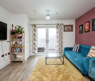 2 Bed Flat, Tranquil Lane, HA2 - Photo 3