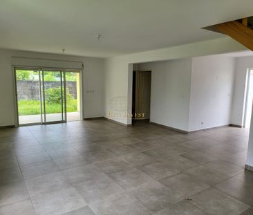 Location Maison 5 pièces 107m² BRAS PANON 97412 - Photo 1