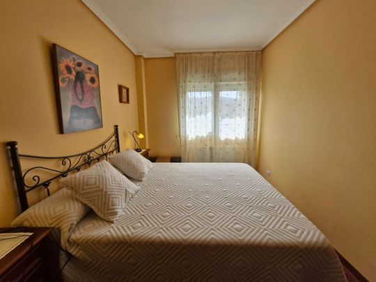 Alquiler de piso en Derio - Photo 1