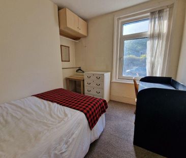 4 bedroom house to rent - Photo 5