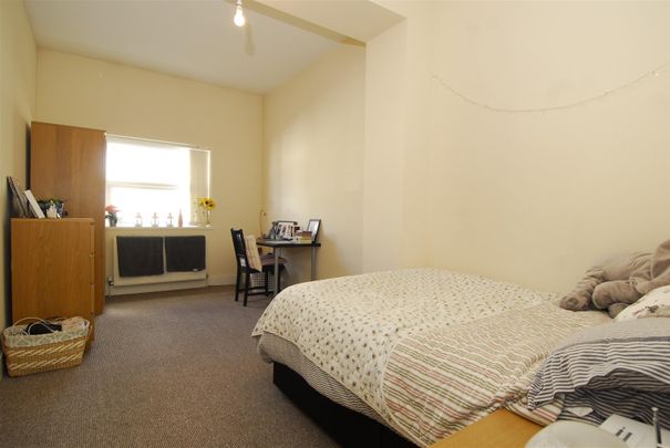 9 Seaton Avenue Flat 3, Plymouth - Photo 1