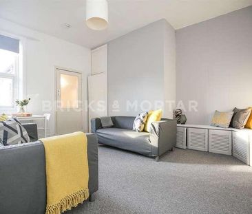 Grosvenor Gardens, Jesmond, Newcastle Upon Tyne, NE2 - Photo 2