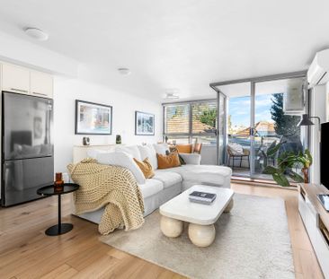 Apartment in Cammeray Light-Filled Apartment with Sleek Upgrades an... - Photo 5