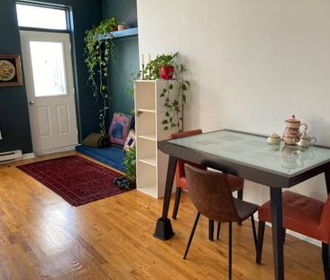 LEASE TRANSFER Sunny 1 bedroom in Little Italy - Photo 1