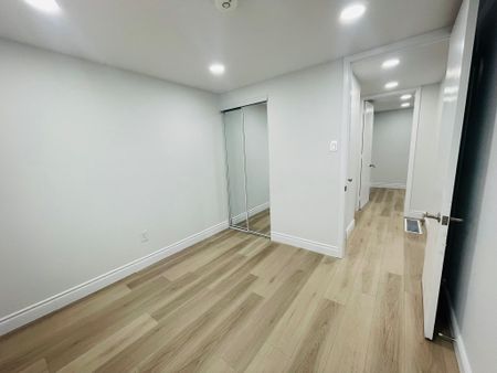 For Lease - 45 Elmvale Crescent Unit# Upper, Toronto, Ontario - Photo 4