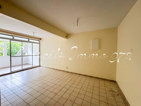 Location Appartement 2 pièces 51m² SCHOELCHER 97233 - Photo 3