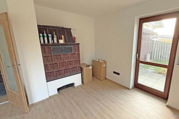 Doppelhaushälfte mit Garage und Carport in Oderberg inkl. Einbauküche. - Photo 1