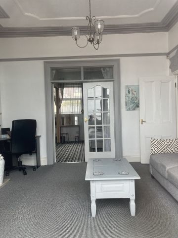 1 Bed Flat, Ground Floor, CH44 - Photo 2