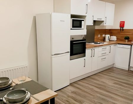 Two bed apartment (shared) - Photo 5