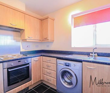 2 bedroom apartment to rent - Photo 2