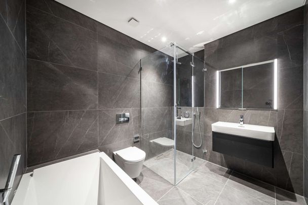 Exklusives Wohnfeeling mit Fernblick: 2-Zimmer-Wohnung mit Balkon - Photo 1